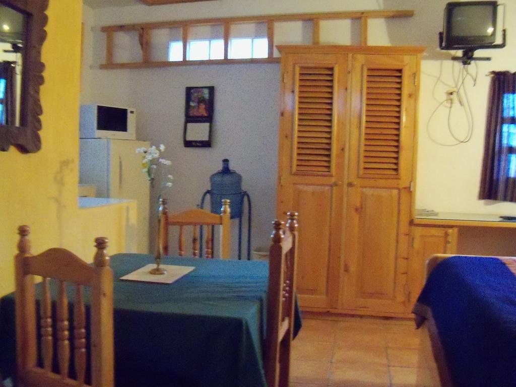 Posada Los Encuentros Panajachel Habitación foto