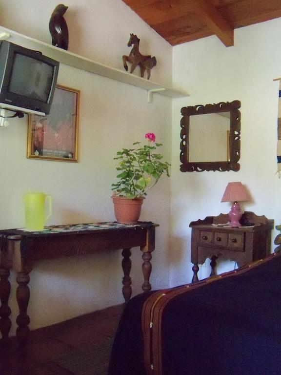 Posada Los Encuentros Panajachel Habitación foto