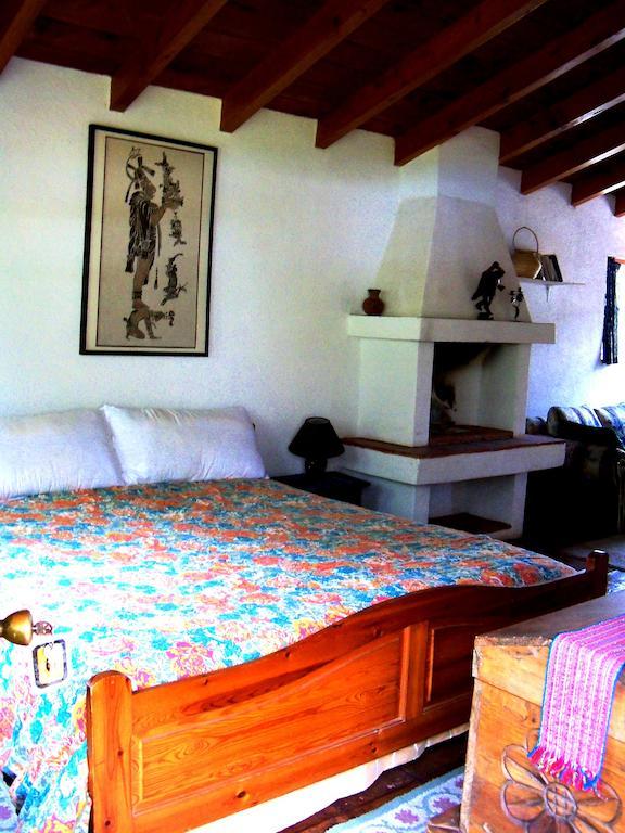 Posada Los Encuentros Panajachel Habitación foto