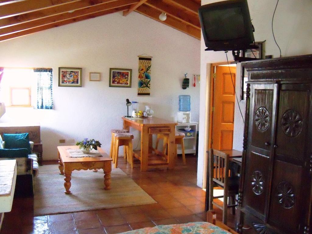 Posada Los Encuentros Panajachel Habitación foto